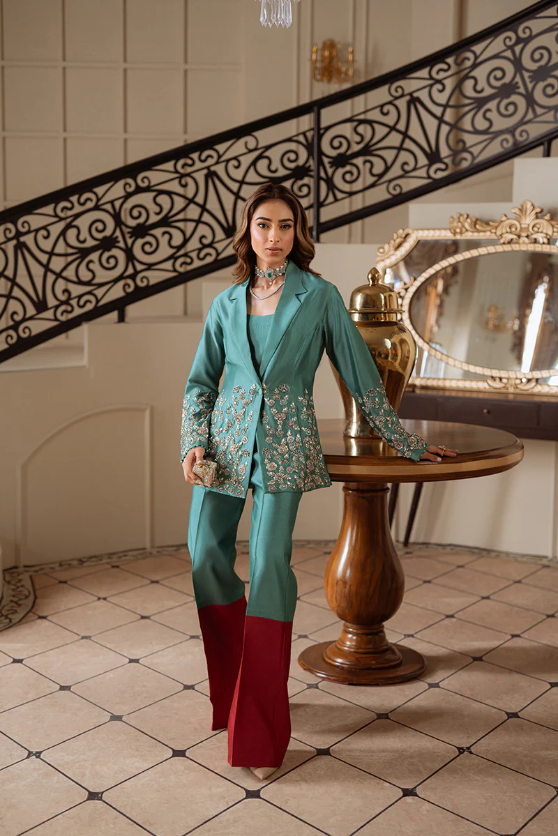 HURREM - Image 3