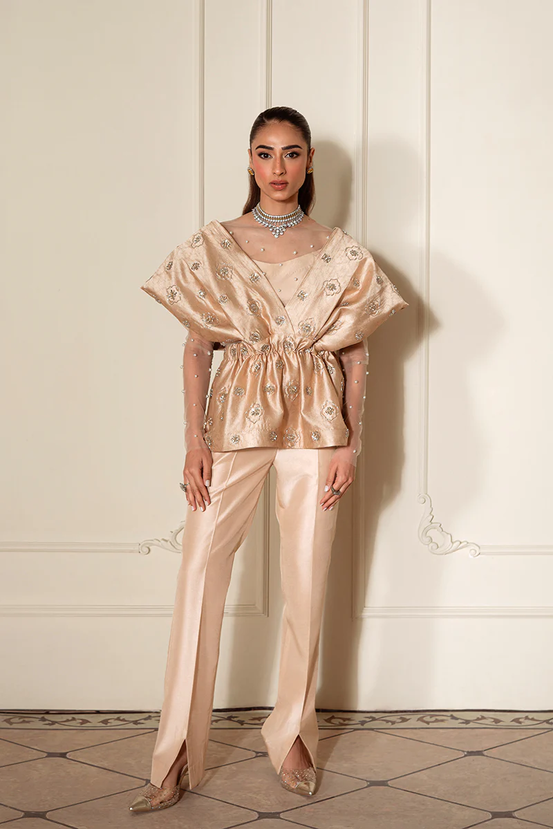 THEODORA - Image 6